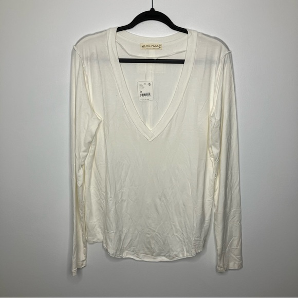 NWT Free People We The Free Long Sleeve V Neck Cream Off White Medium - Picture 1 of 4